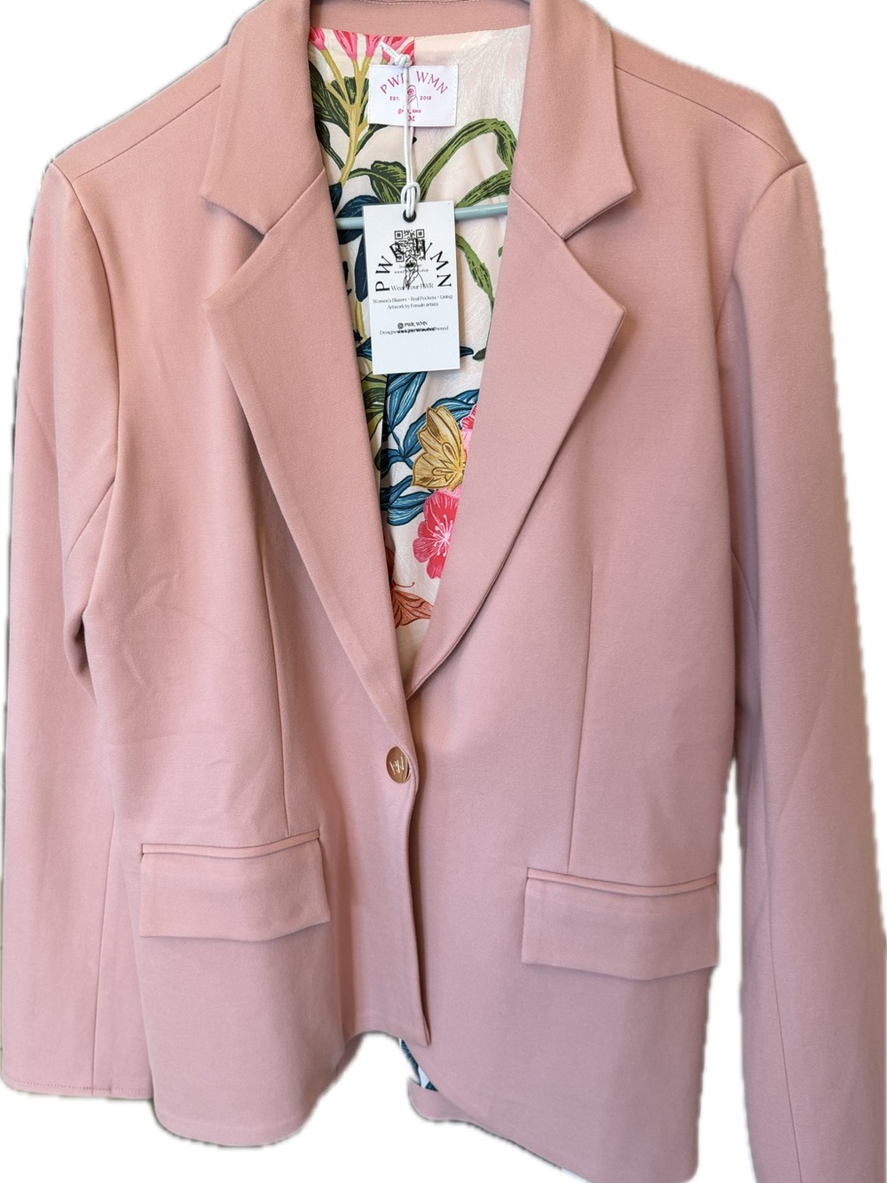 NWT PWRFUL Women's Blazer
PWRFUL in Pink Blazer Jacket M